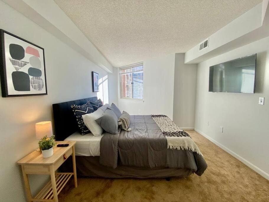 Fantastic 2 Bedroom Condo At Ballston With Gym アーリントン エクステリア 写真