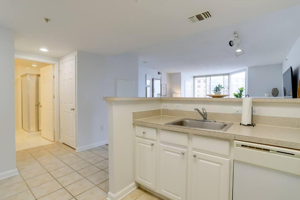 Fantastic 2 Bedroom Condo At Ballston With Gym アーリントン エクステリア 写真