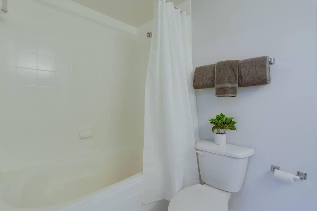 Fantastic 2 Bedroom Condo At Ballston With Gym アーリントン エクステリア 写真