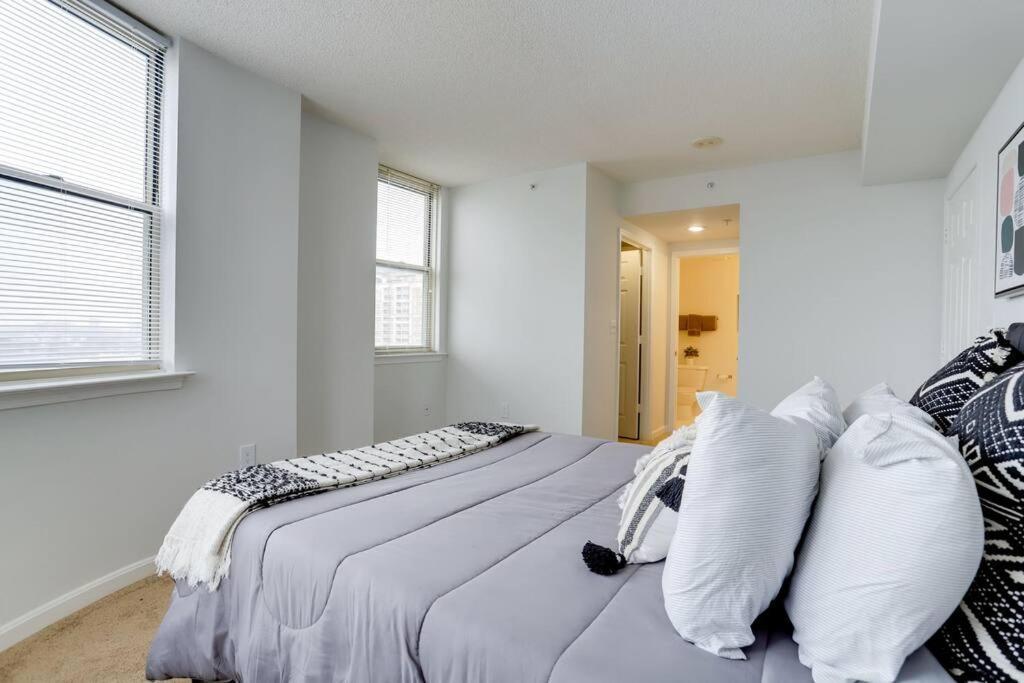 Fantastic 2 Bedroom Condo At Ballston With Gym アーリントン エクステリア 写真