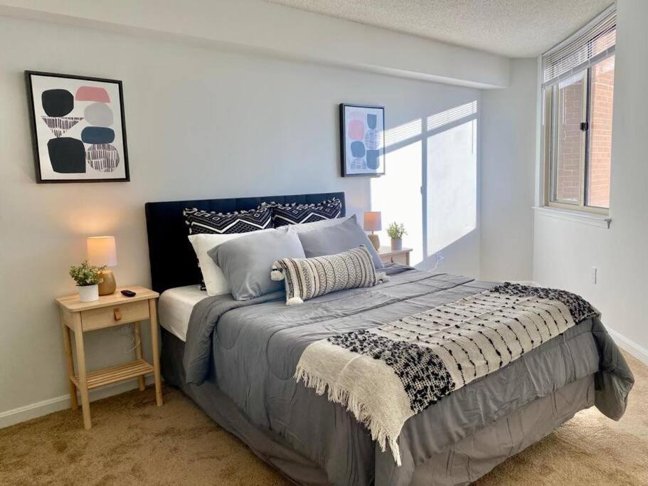 Fantastic 2 Bedroom Condo At Ballston With Gym アーリントン エクステリア 写真
